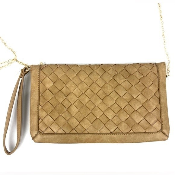 Urban Expressions Tan Rectangular Crossbody/Clutch/Wristlet Bag Chain Strap NEW - Picture 2 of 12